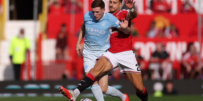 Mesmo com um jogador a mais, Manchester United faz péssima partida e é derrotado no Derby de Manchester